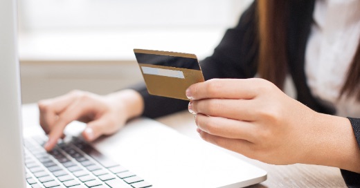 20240212 Hisenda_vigila_pagaments_targeta_credit 520×272 Hacienda controlará los pagos con tarjetas de credito Llado Grup