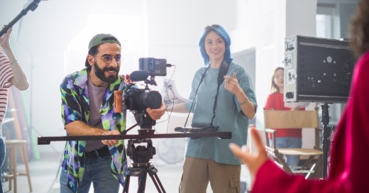 20251022 Laboral_productoras 520×272 assessoria laboral per a productores audiovisuals . Llado Grup