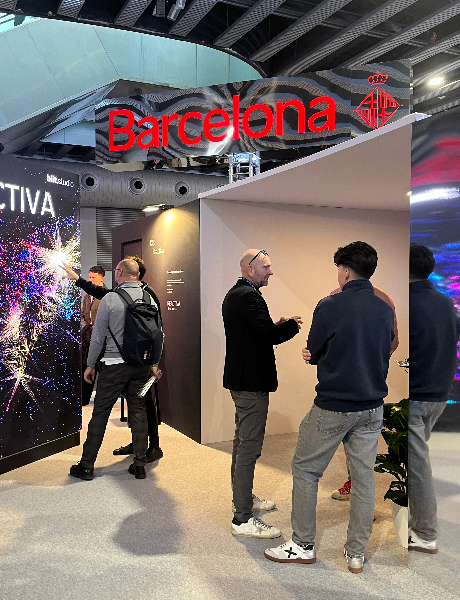 Equip Llado visita ISE